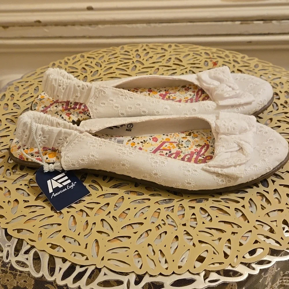 NWT American Eagle white eyelet slingbacks Sz 7 ⭐ - Picture 2 of 4